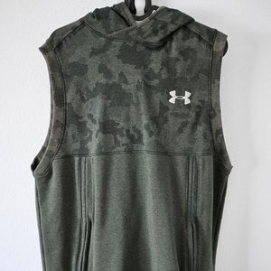 Under Armour Sleeveless Hoodie Medim